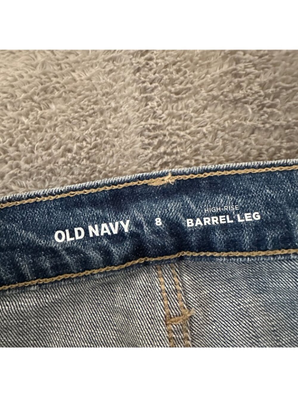 NWT Old Navy Barrel Leg Jeans Women's size 8 High Rise Baggy - Picture 3 of 9